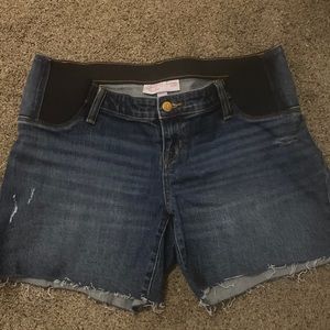Maternity shorts